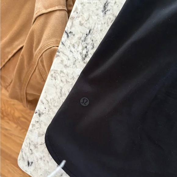 Lululemon skirt - Picture 4 of 5